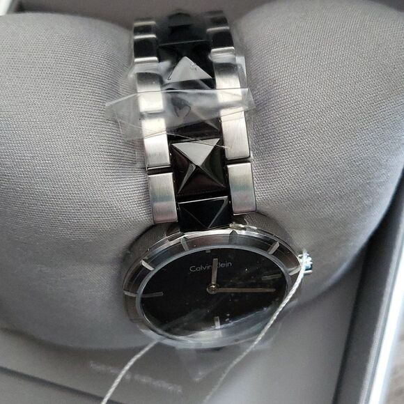 Calvin klein woman's wristwatch  swiss made  K5t33c41 - Picture 3 of 6